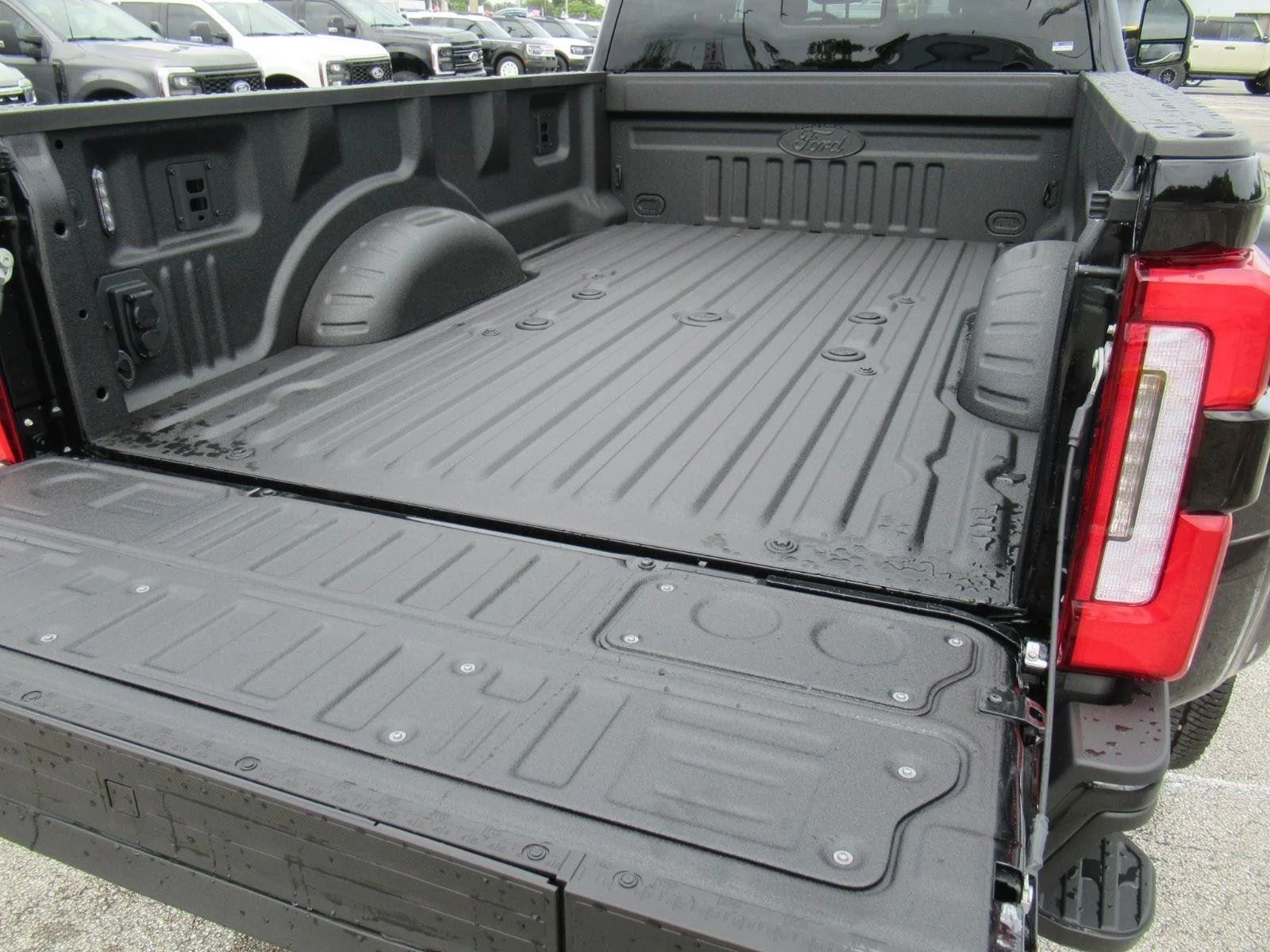 New 2026 Agate Black Metallic Ford F-350® Platinum® image 32