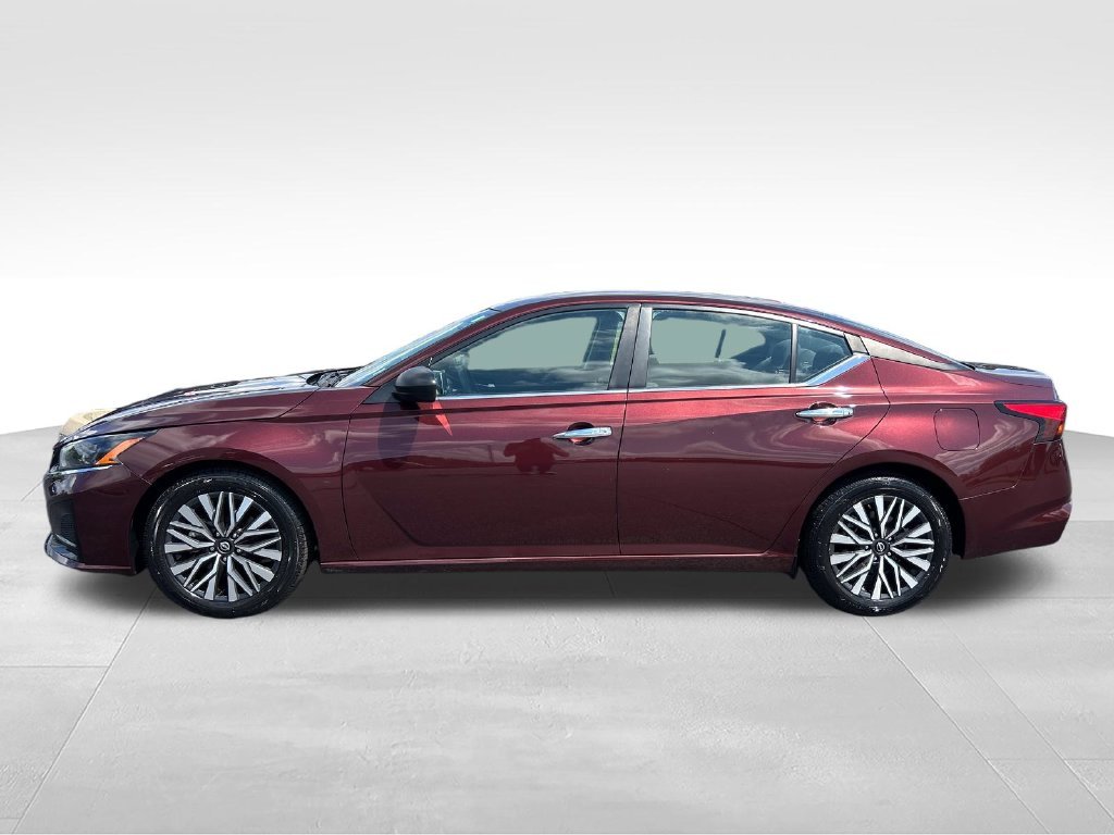 Used 2024 Nissan Altima SV with VIN 1N4BL4DV6RN310768 for sale in London, KY