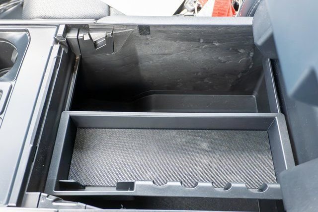 Used 2024 Gray Ford Lariat image 33