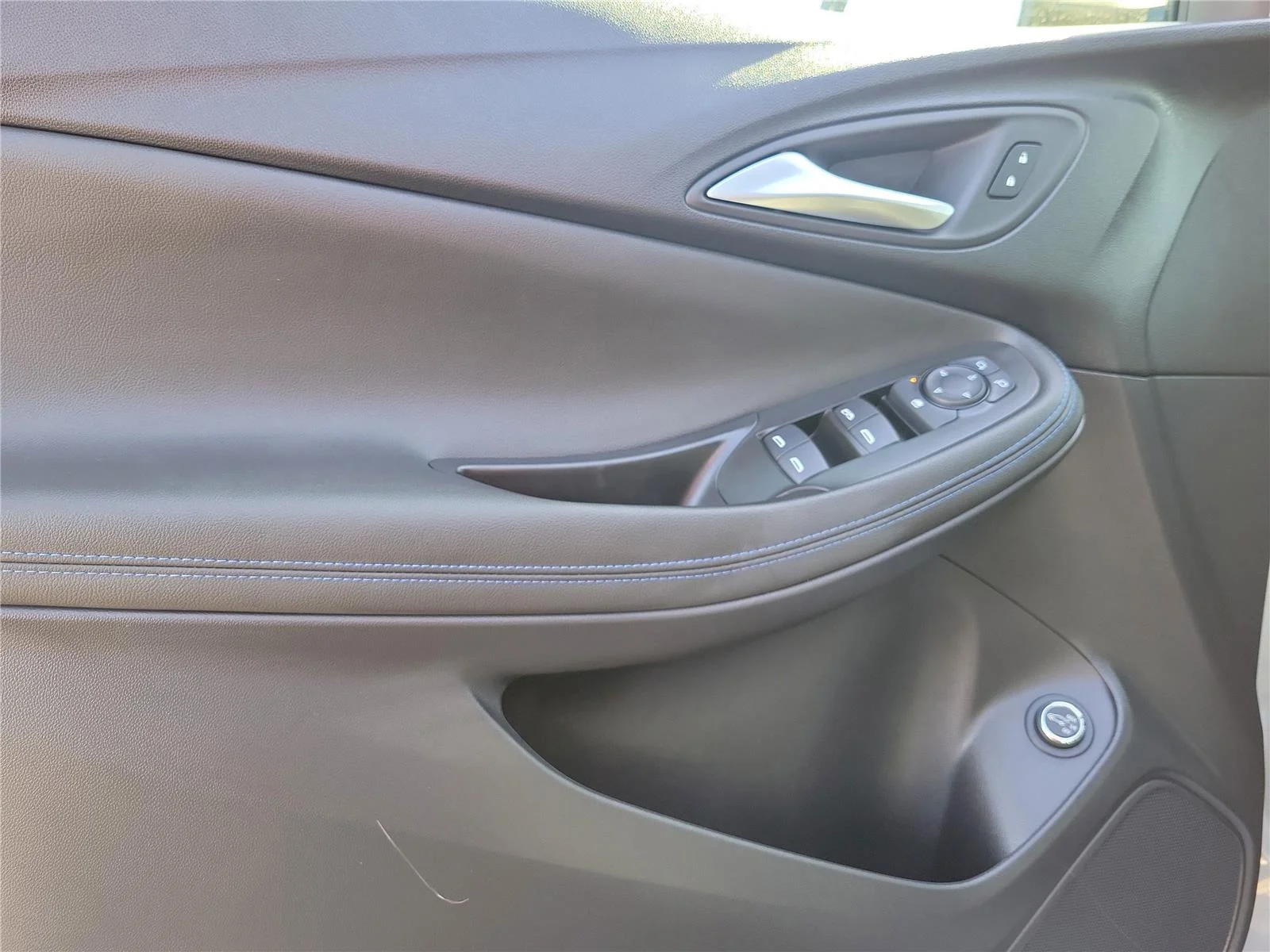 2026 Buick Encore GX Sport Touring - Photo 25