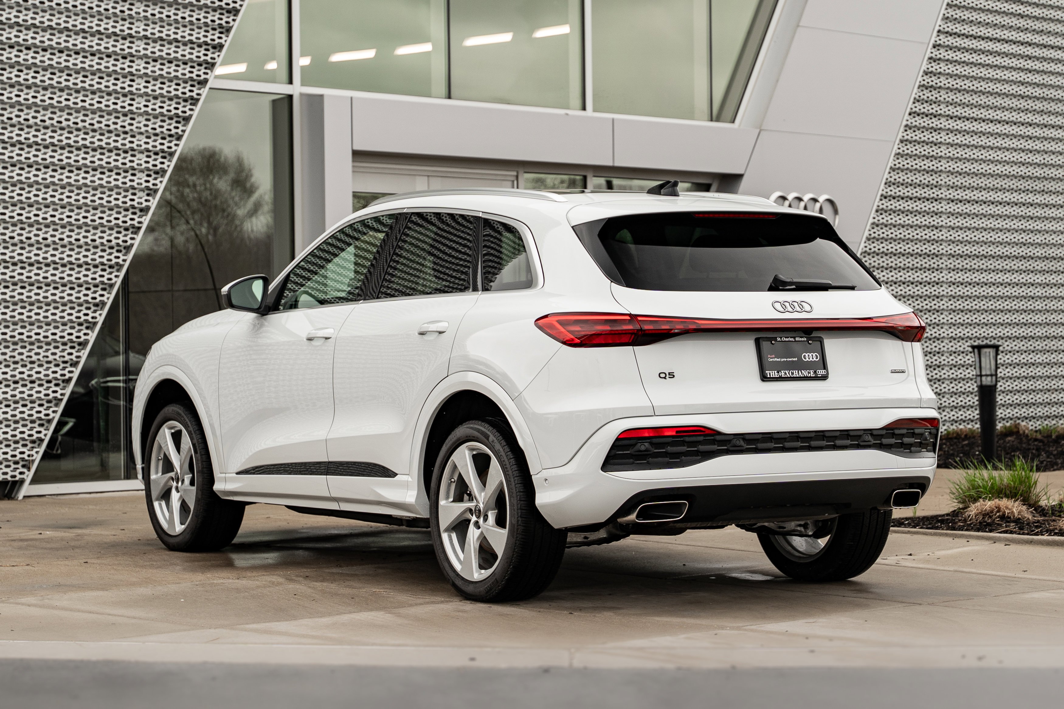 2025 Audi Q5 Premium Plus - Photo 4