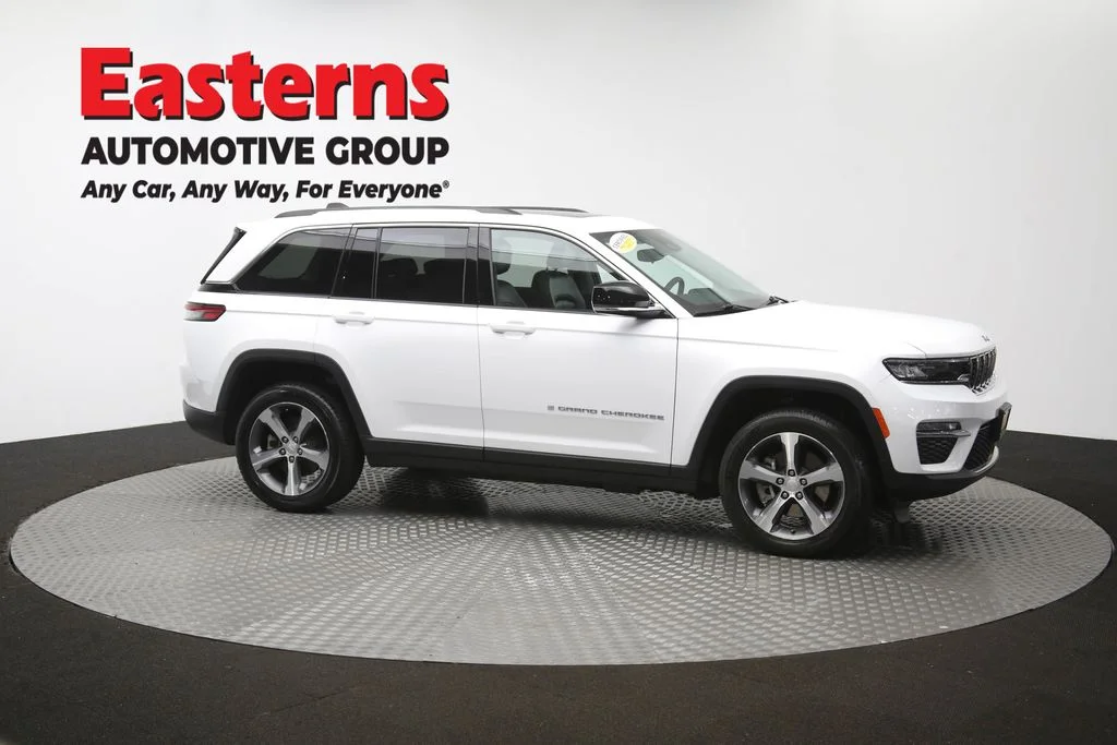 Used 2023 White Jeep 4xe image 49