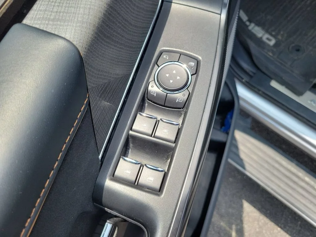 Used 2021 Silver Ford Platinum image 30