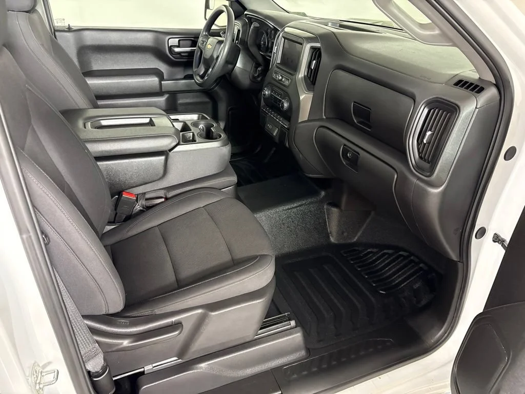 Certified Used 2025 Summit White Chevrolet WT image 19