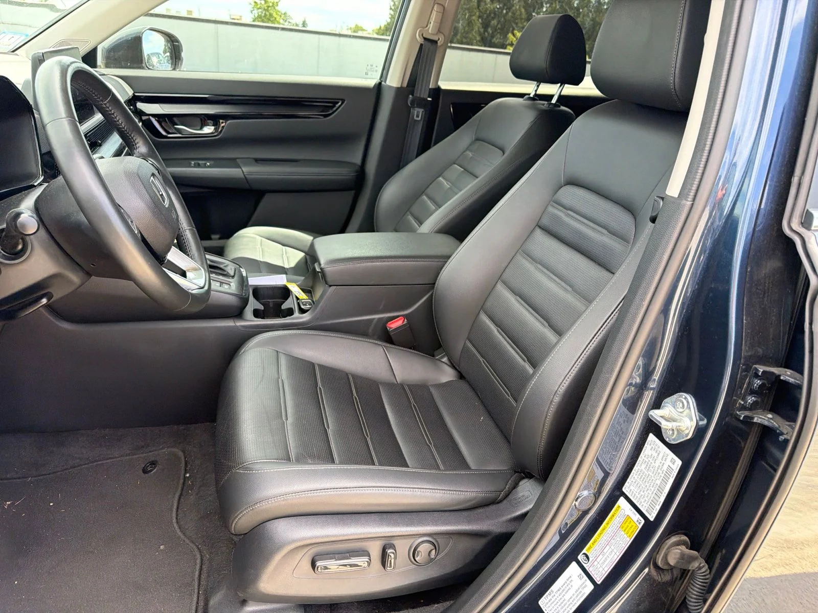 Used 2024 Canyon River Blue Metallic Honda EX-L image 7