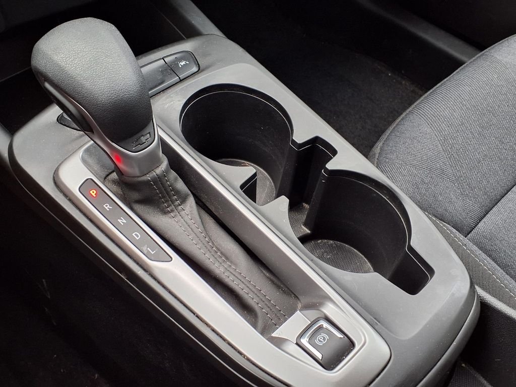 Used 2024 White Chevrolet LS image 27
