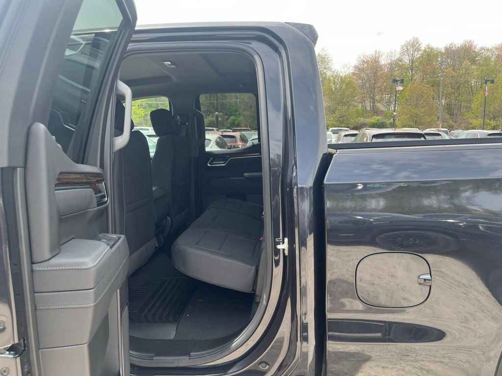 Used 2026 Titanium Rush Metallic GMC Elevation image 26