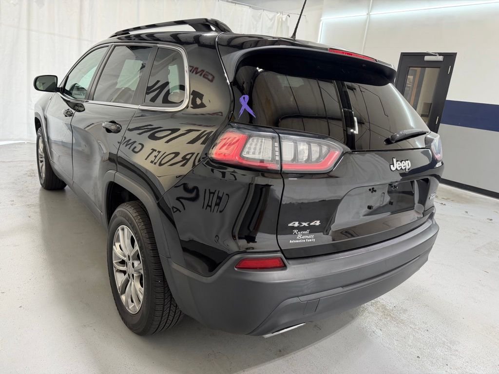 Used 2022 Black Jeep Latitude Lux image 22