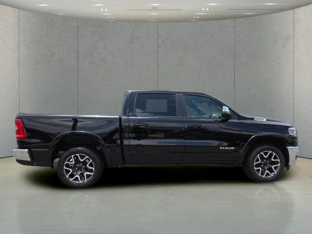 New 2026 Diamond Black Crystal Pearl-Coat Exterior Paint RAM Laramie image 3