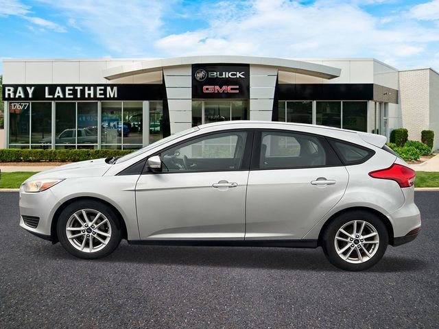 Used 2015 Ford Focus SE with VIN 1FADP3K21FL284054 for sale in Detroit, MI