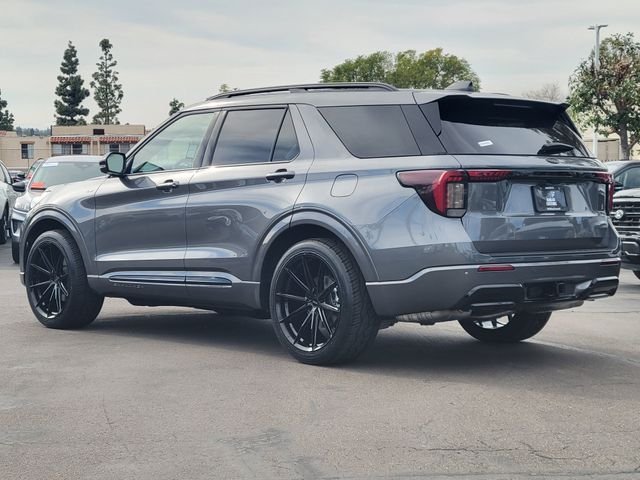 New 2026 Carbonized Gray Metallic Ford ST-Line image 2