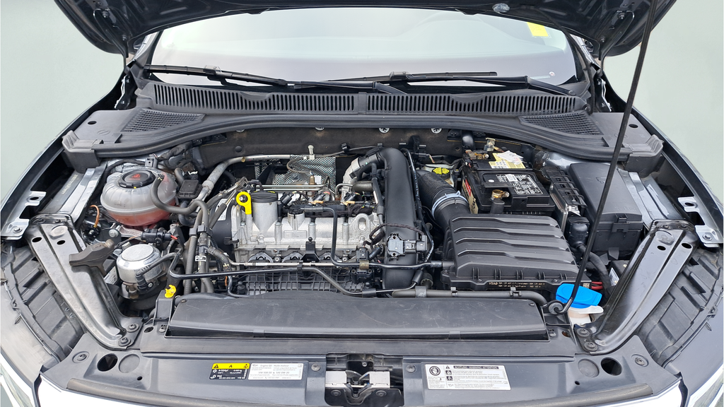 Used 2019 Gray Volkswagen 1.4T SE image 26