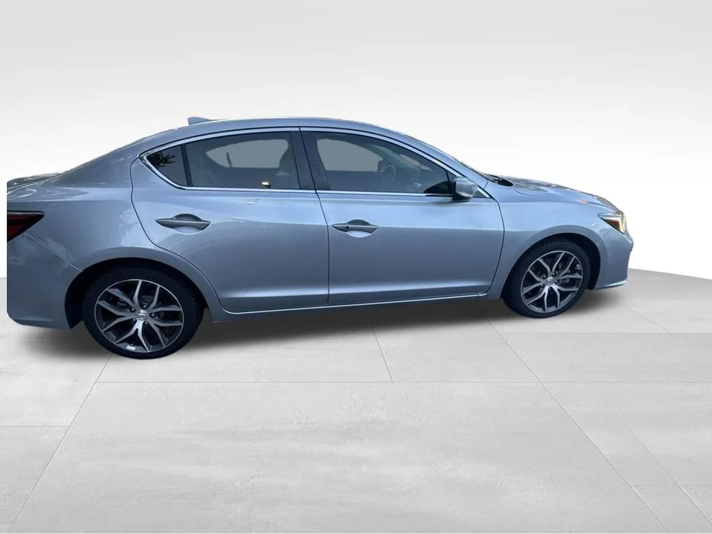 Used 2020  Acura Premium Package image 6