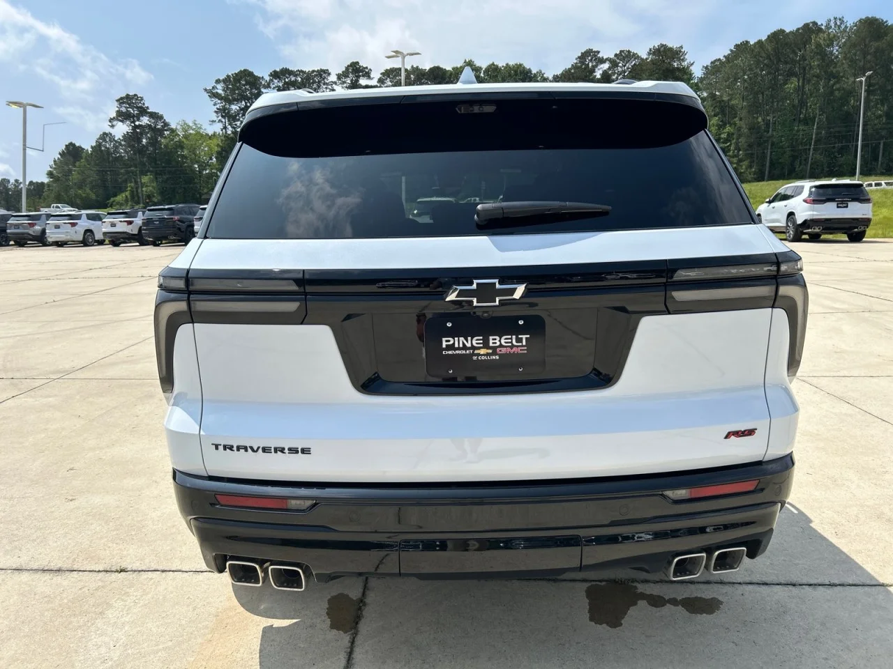 New 2026 Polar White Tricoat Chevrolet RS image 6