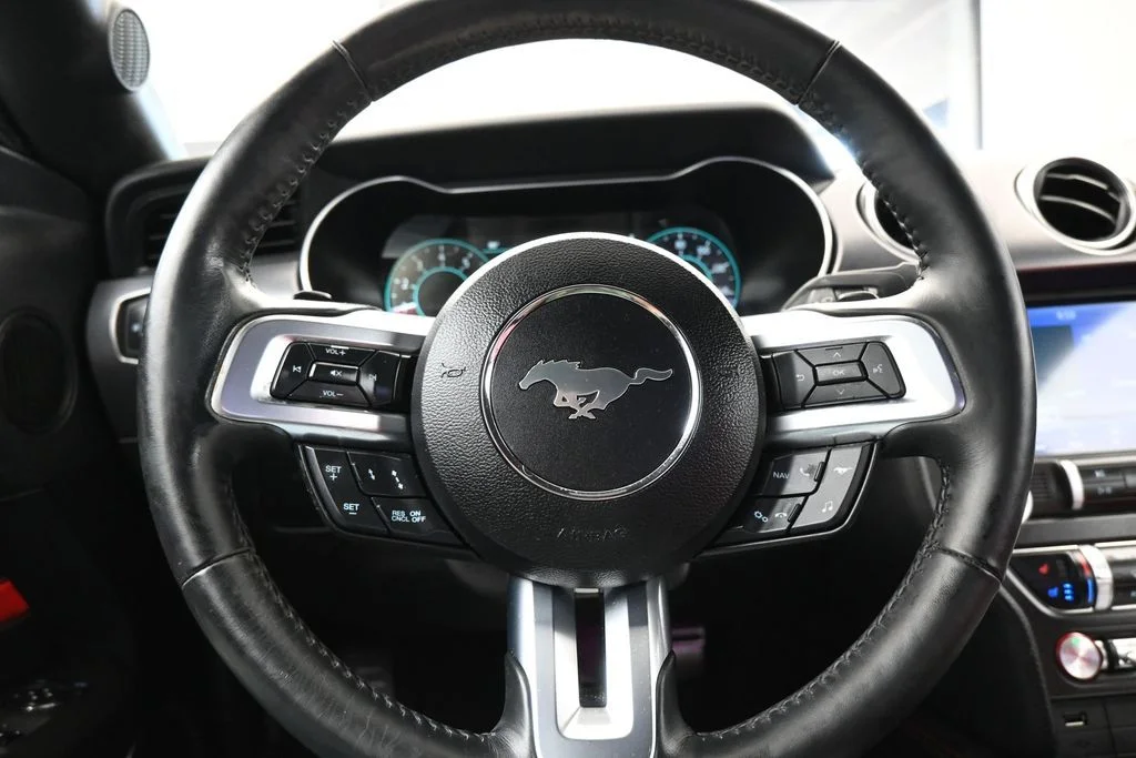 Used 2020 Magnetic Ford GT Premium image 25