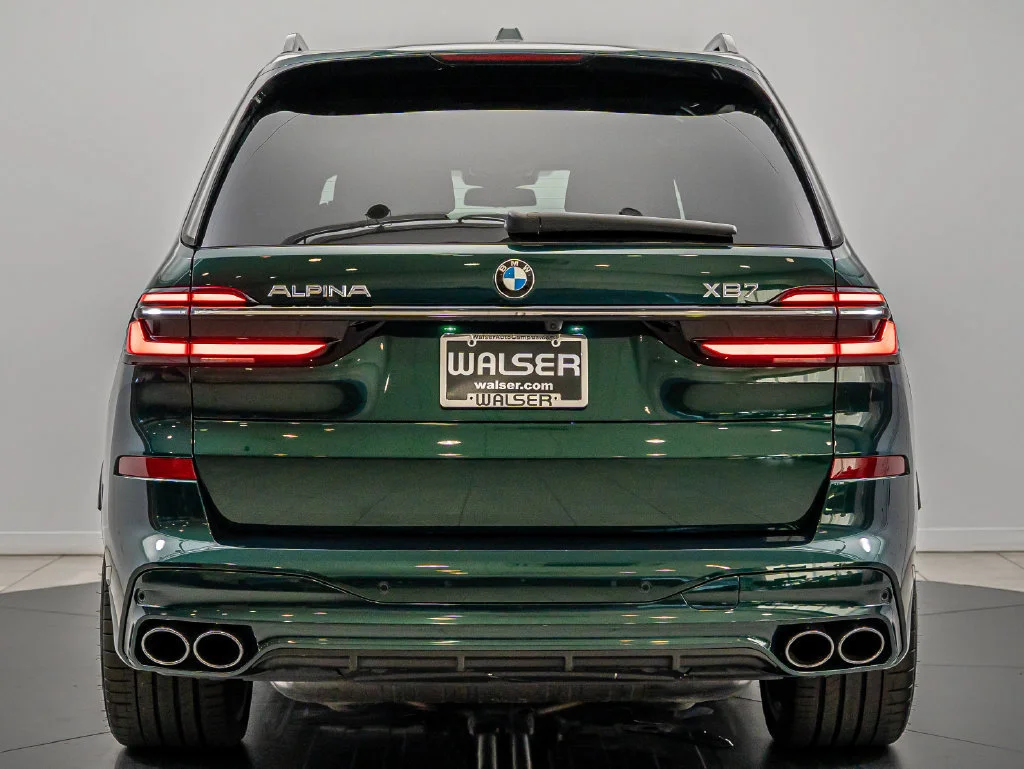 Used 2026 Alpina Green Metallic BMW ALPINA XB7 image 7