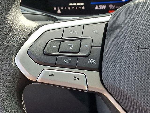 2025 Volkswagen Taos SE - Photo 17