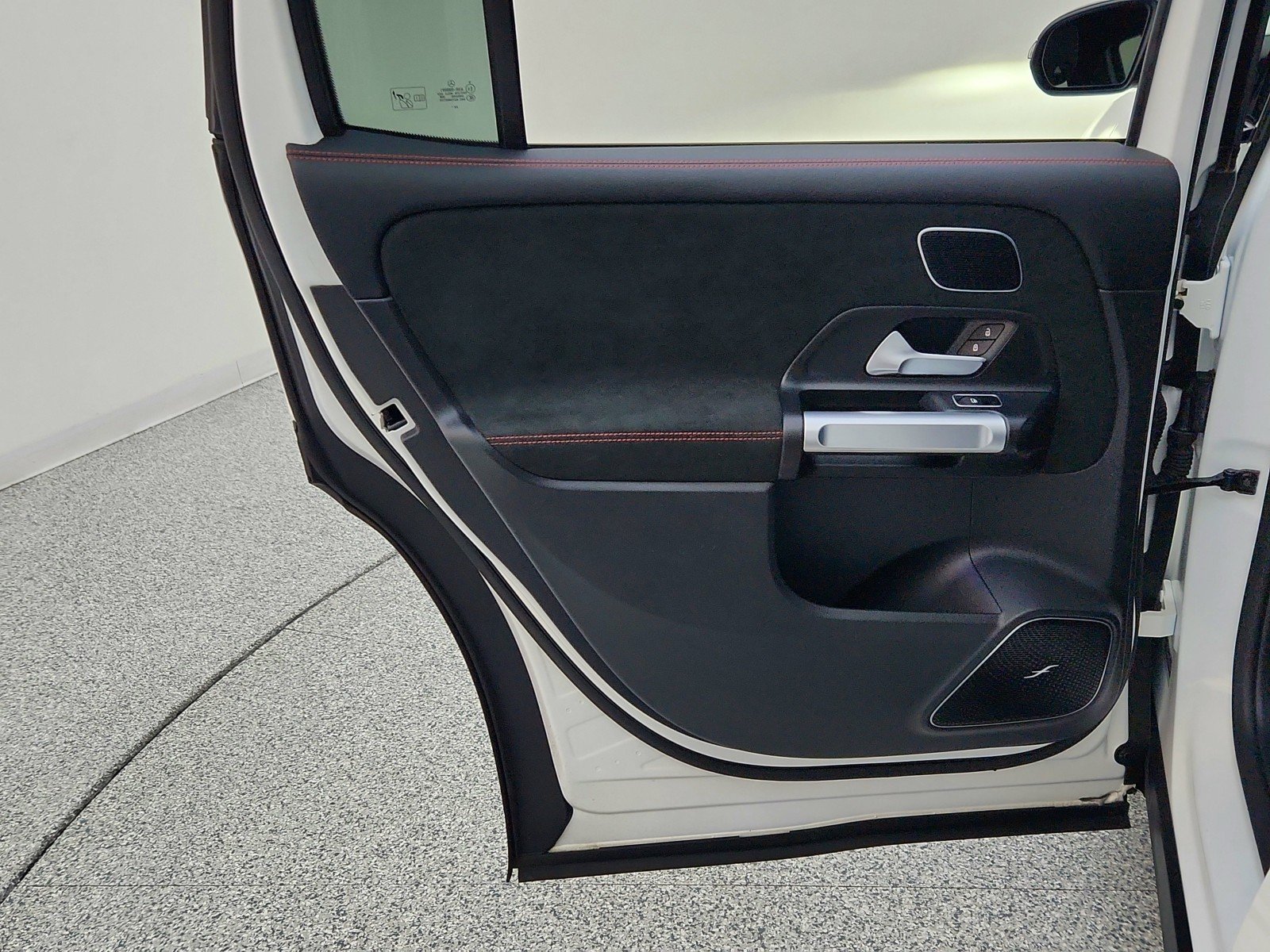 Used 2024 Polar White Mercedes-Benz AMG® Line Package image 28