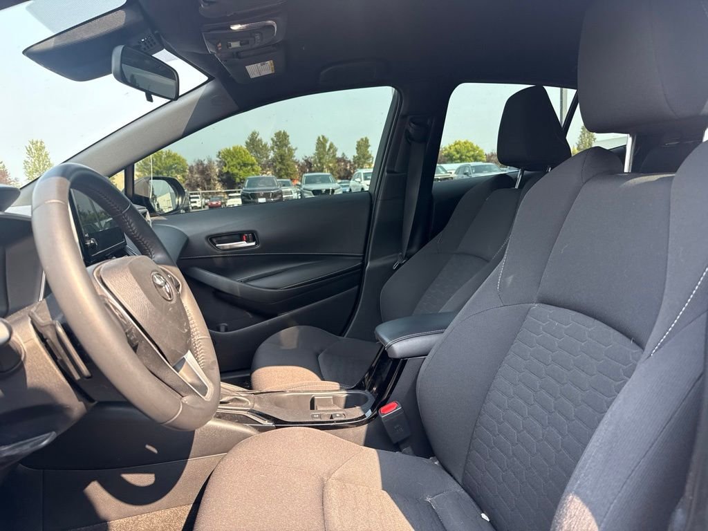 Used 2023 Magnetic Gray Metallic Toyota SE image 9