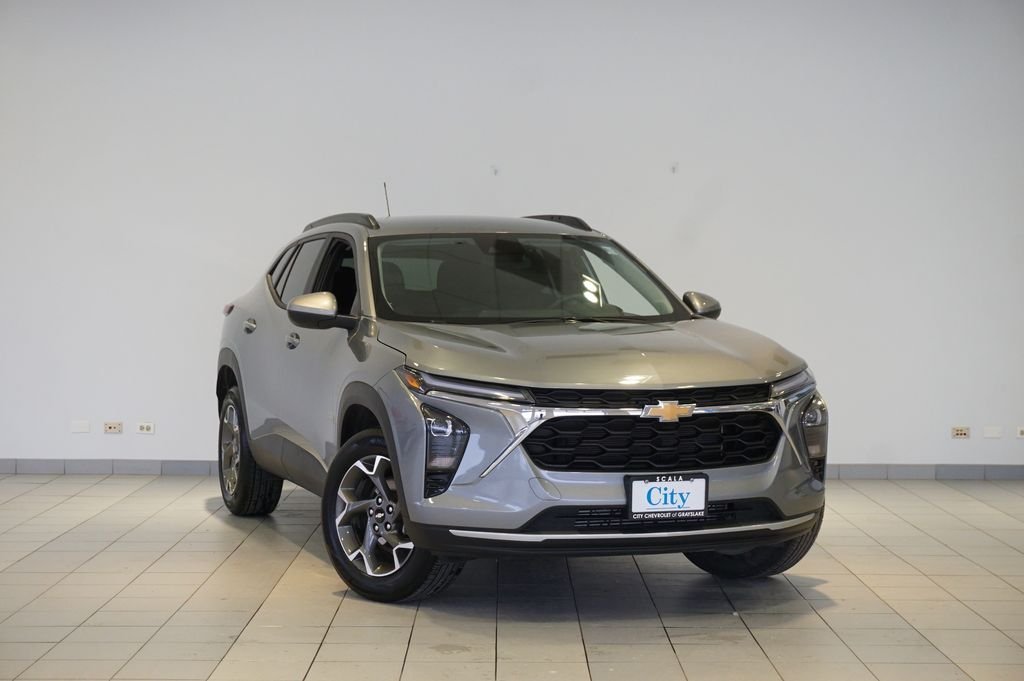 Used 2025 Gray Chevrolet LT image 1