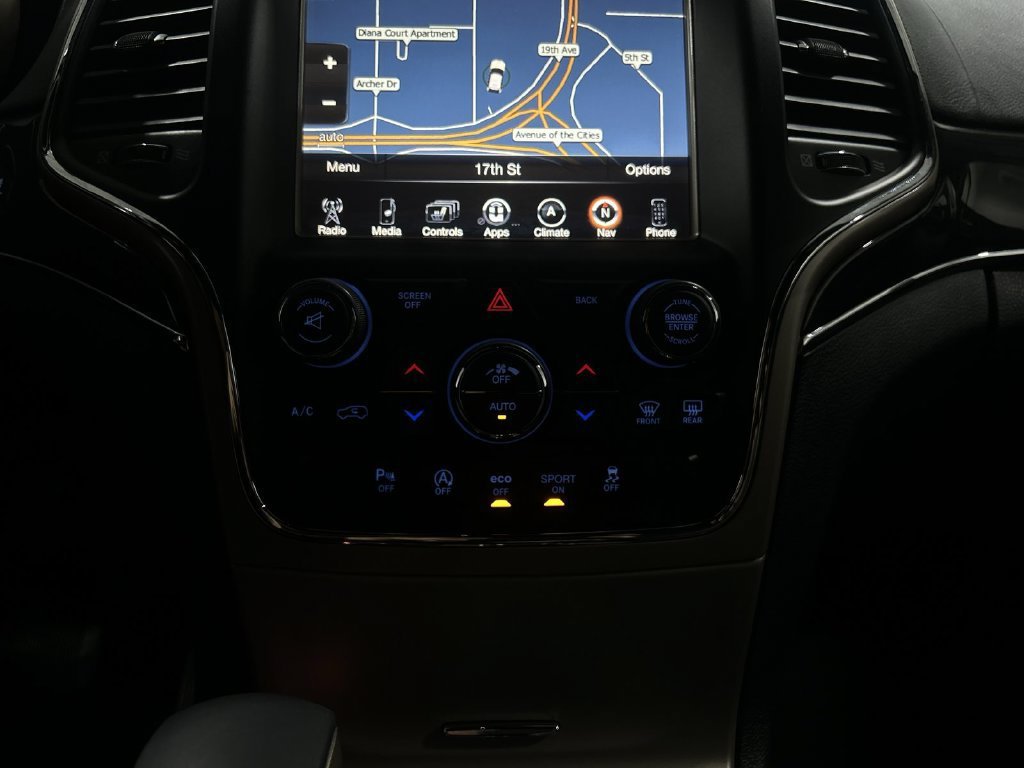 Used 2017 Red Jeep Overland image 17