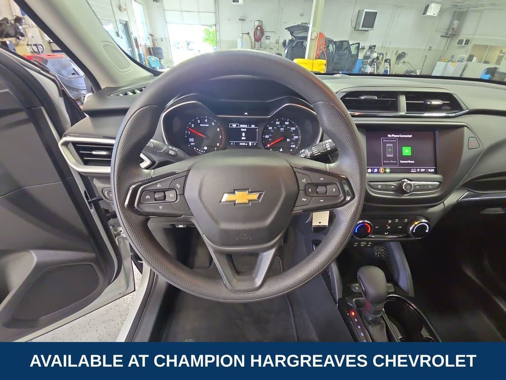 2023 Chevrolet TrailBlazer LS - Photo 14