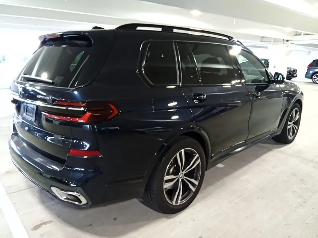 Used 2025 Carbon Black Metallic BMW xDrive40i image 5