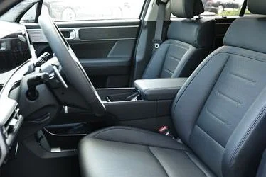 New 2026 Shimmering Silver Pearl Hyundai Limited image 10