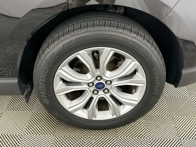 Certified Pre-Owned 2022 Ford Edge Titanium