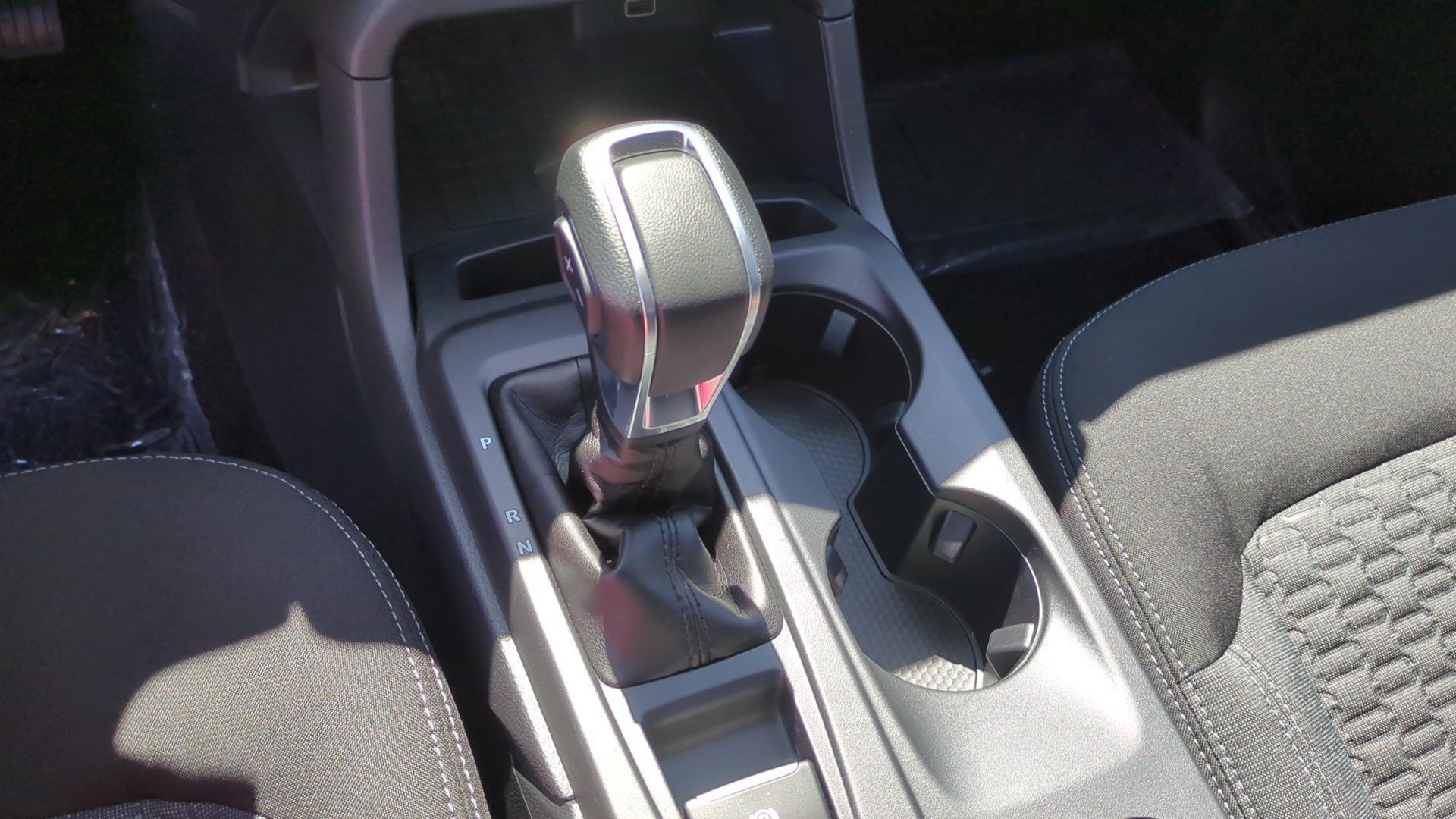 New 2026 Oxford White Ford XLT image 12