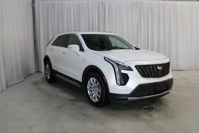 2022 Cadillac XT4 Premium Luxury