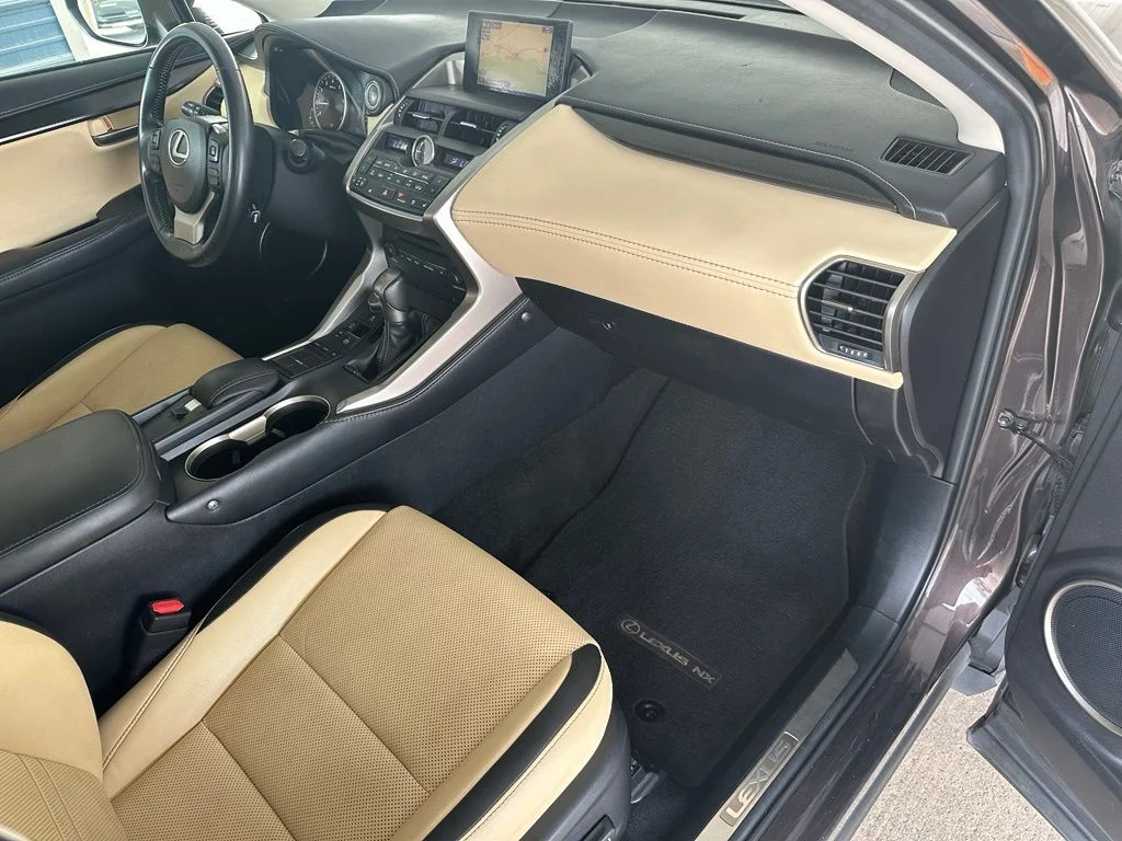 Used 2015 Red Lexus 200t image 38