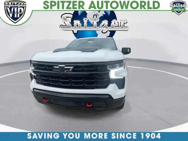 Used 2024 Summit White Chevrolet LT Trail Boss image 3