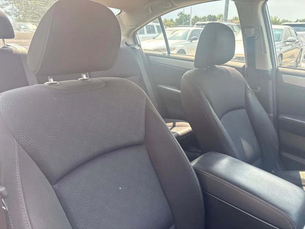 Used 2015 Silver Subaru 2.5i Premium image 26