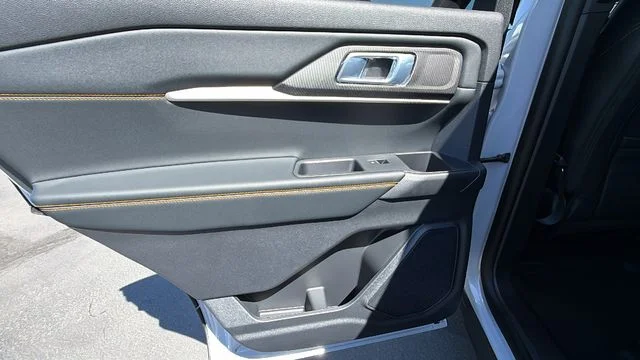 New 2026 Space White Metallic Ford Tremor® image 13
