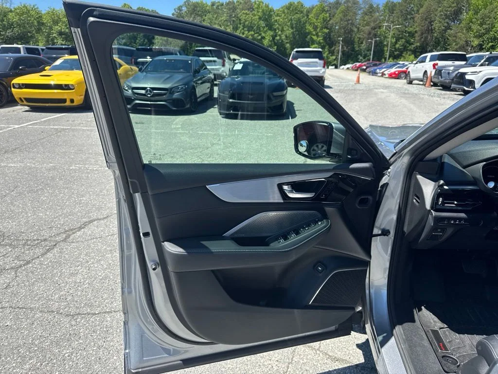 Used 2023  Acura Technology image 22