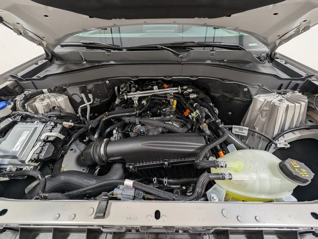 New 2026 Space White Metallic Ford Active image 26