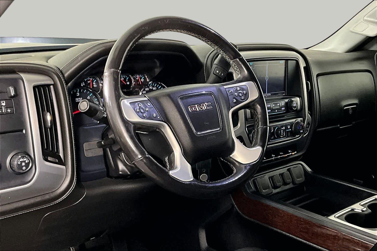 Used 2018 Onyx Black GMC SLT image 15