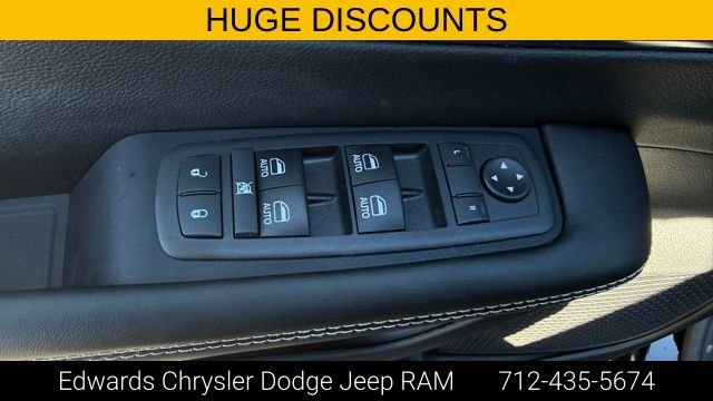 2026 Chrysler Pacifica Select - Photo 16