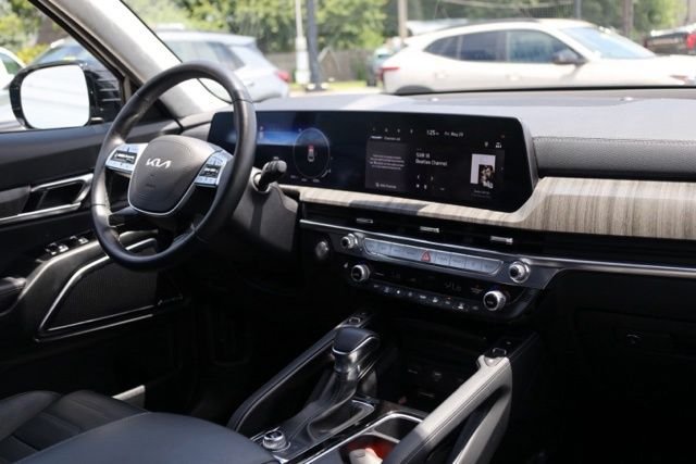 Used 2025 Ebony Black Kia SX-Prestige image 42