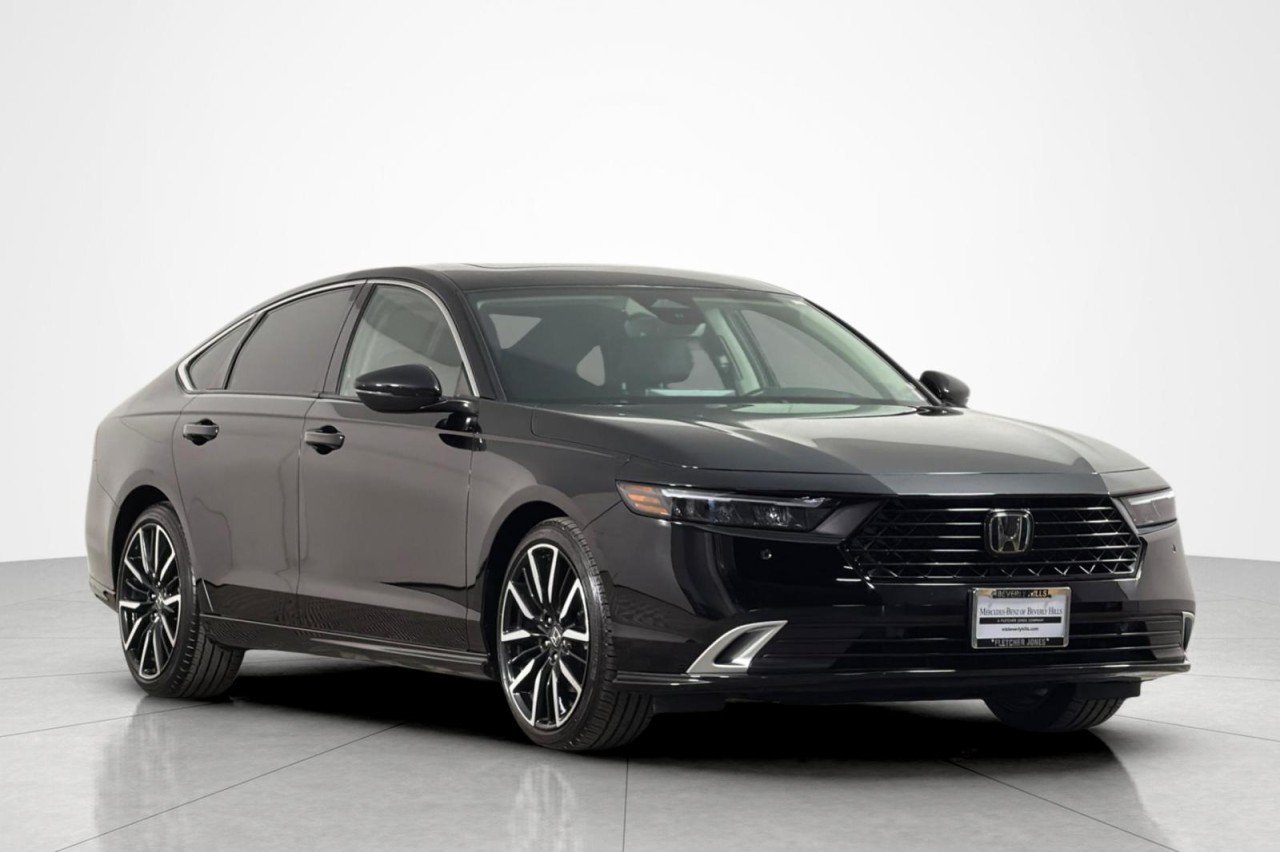 Used 2024 BLACK Honda Touring image 7