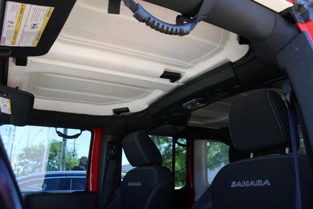 Used 2018 Red Jeep Unlimited Sahara image 17