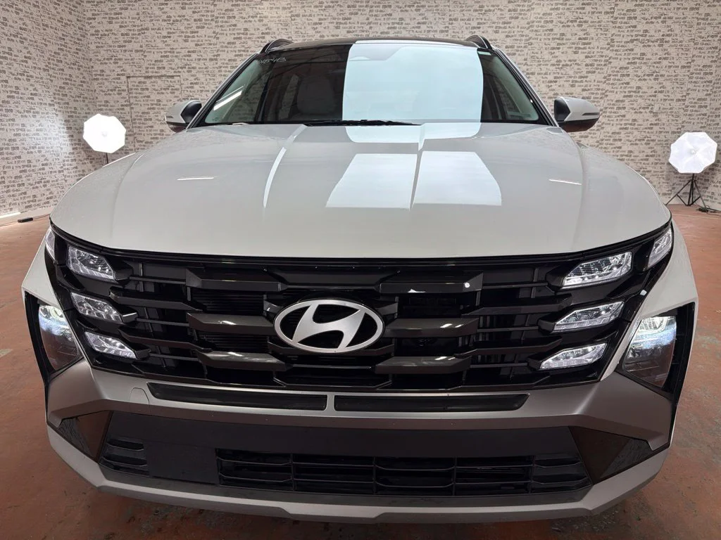 Used 2025 Creamy White Pearl Hyundai SEL Convenience image 2