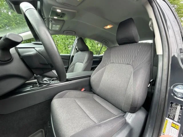 Certified Used 2025  Toyota LE image 18