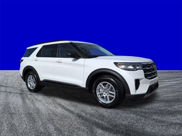 New 2026 Star White Metallic Tri-Coat Ford Active image 2