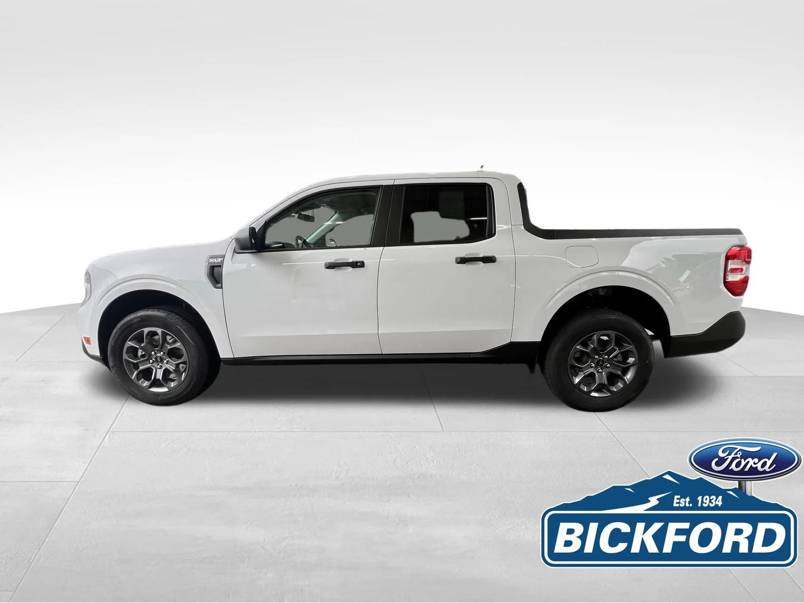 New 2026 White Ford XLT image 9