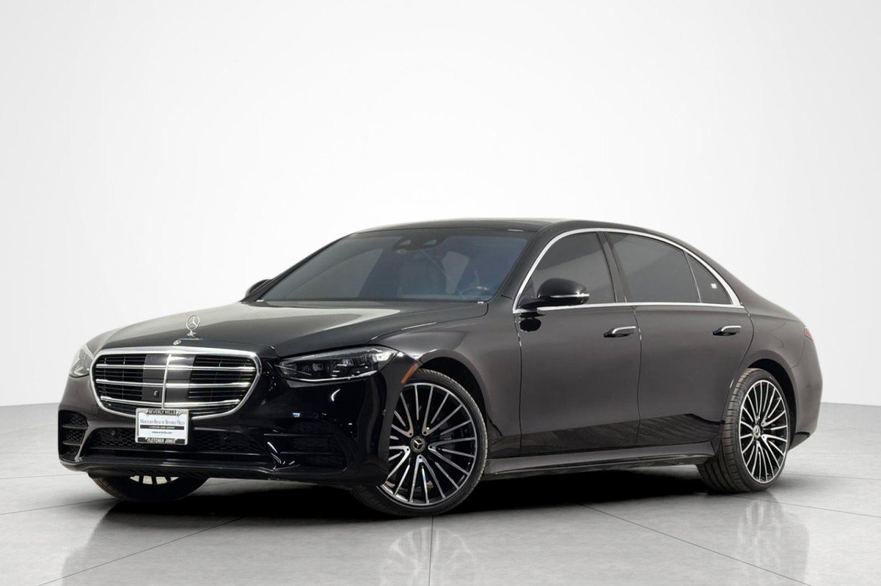 Used 2021 Black Mercedes-Benz S 580 image 1