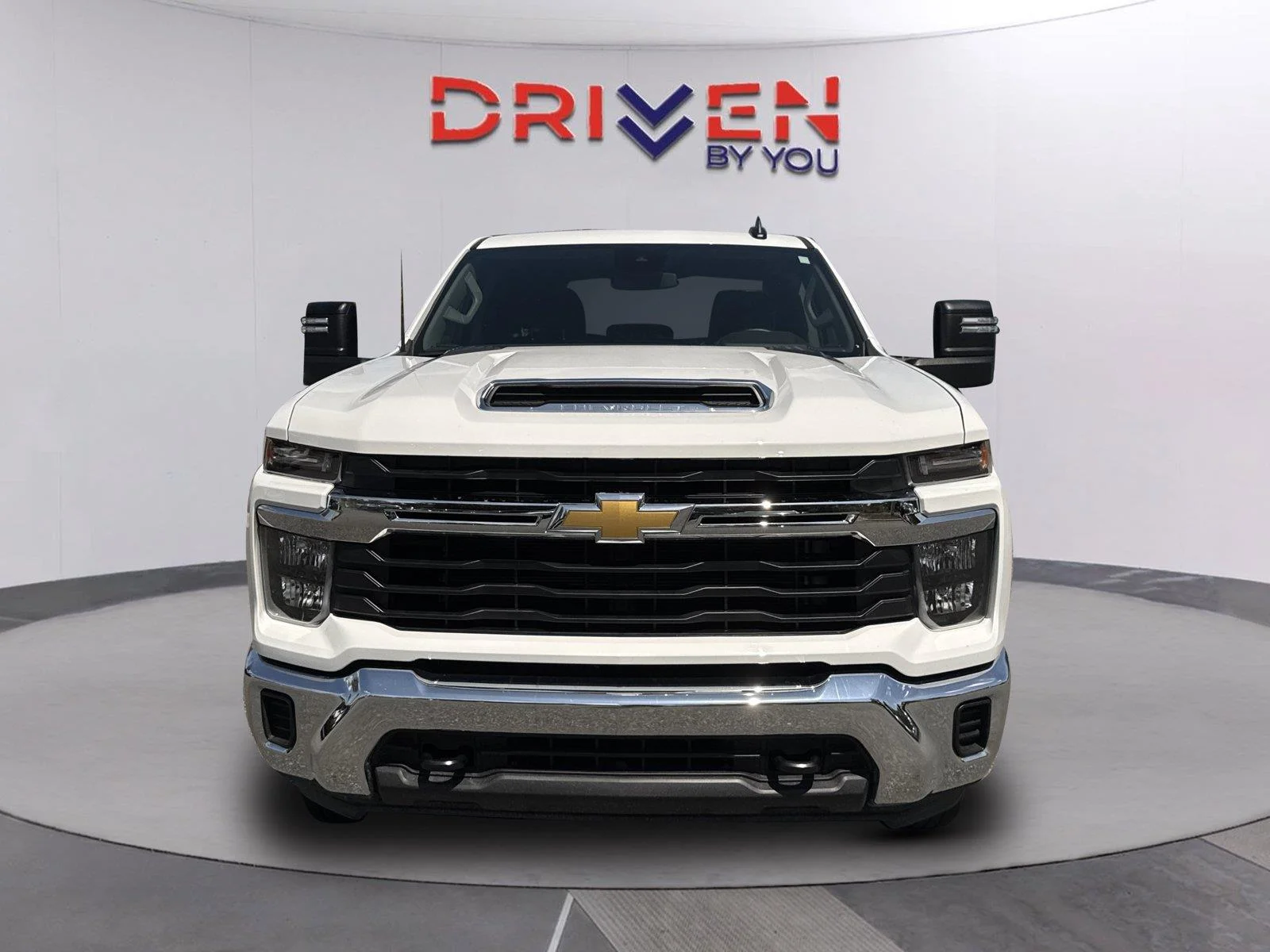 Used 2026 Summit White Chevrolet LT image 8