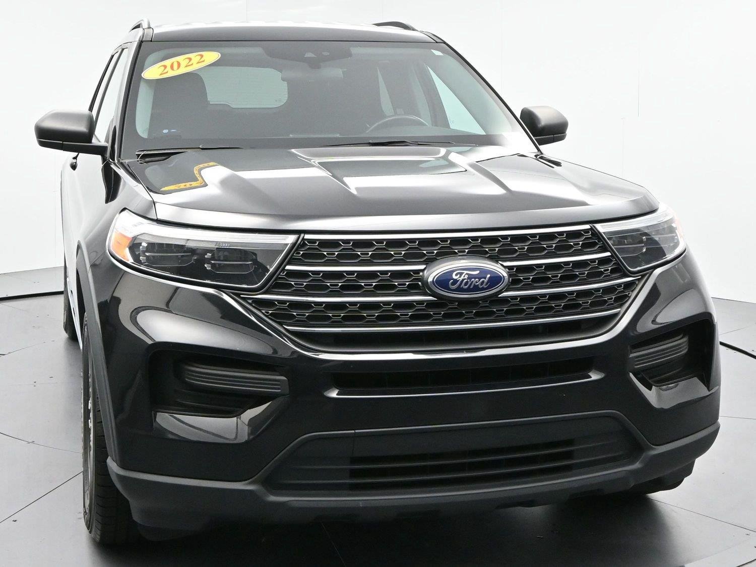 Used 2022 Agate Black Ford XLT image 2