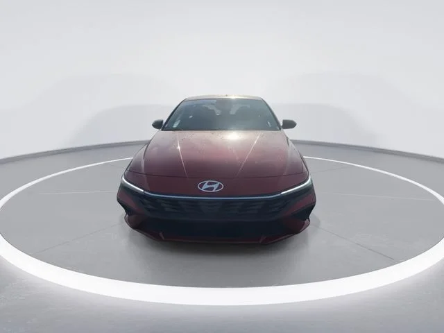 Used 2025 Red Hyundai SEL Sport image 3